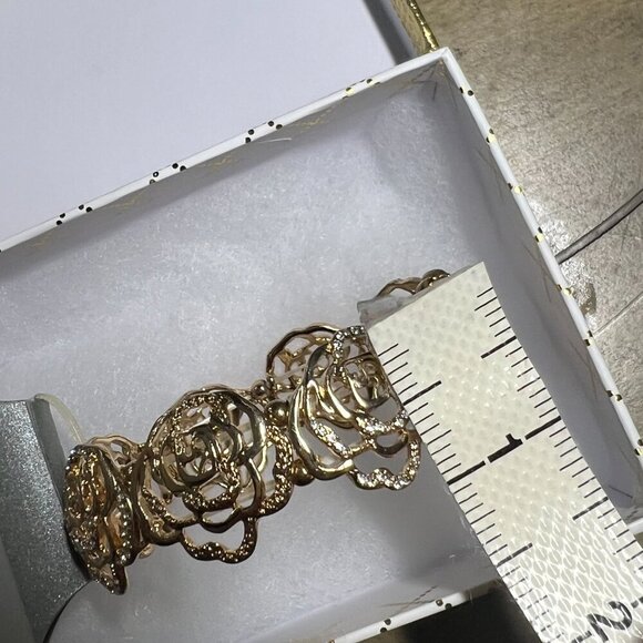 Hannah Floral1217 Gold-tone/Crystal Bracelet - Picture 3 of 4